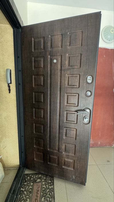 Дверь бронированная