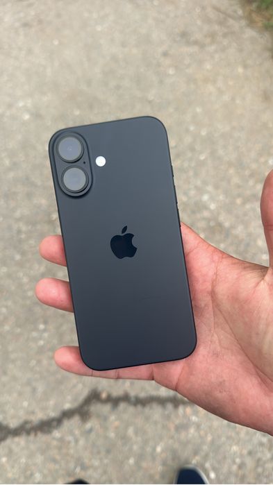 Обменяю iPhone 16 128 память на квадроцикл
