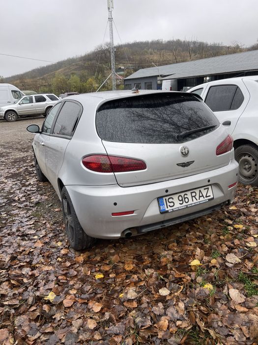 Vând alfa romeo 147 facelift 1.6 twinspark
