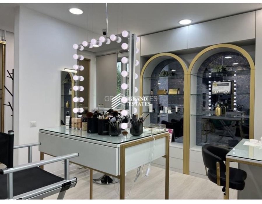 Inchiriere salon infrumusetare, total sau partial