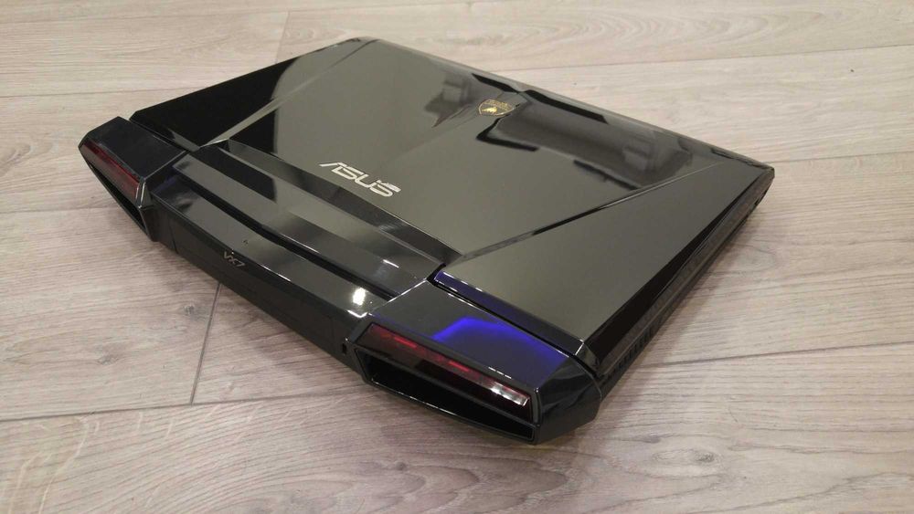 Laptop gaming de colectie Asus Lamborghini, intel core i7