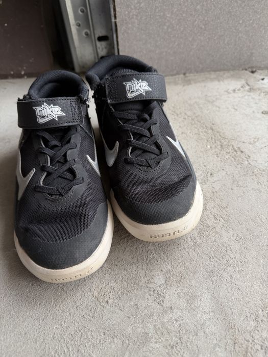 Nike   маратонки