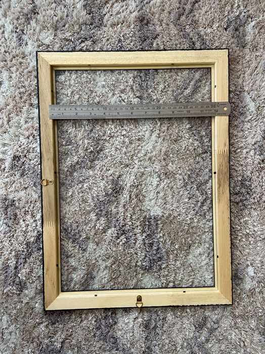 Дървена черна рамка за картина/колаж/снимка с матово стъкло. А3 формат