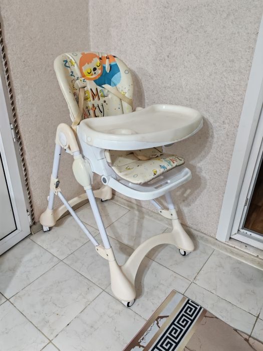 Детский столик для кормления