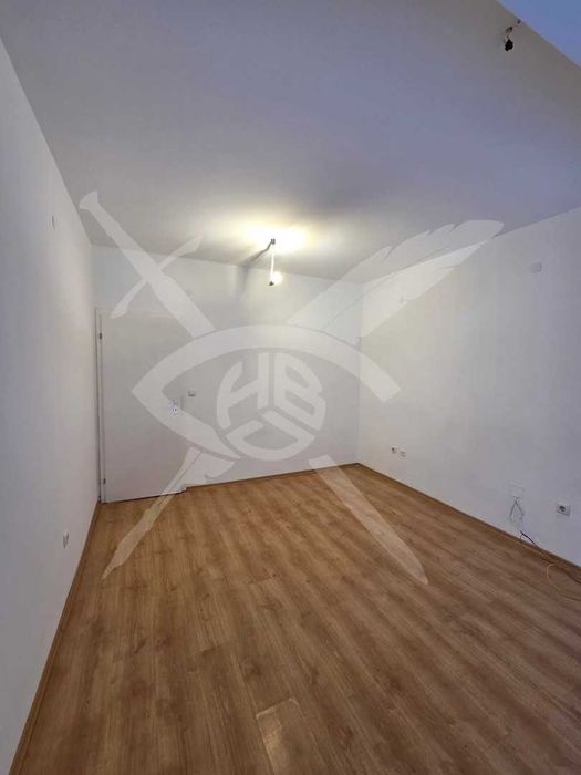 Четиристаен апартамент в кв. Манастирски ливади № 97904