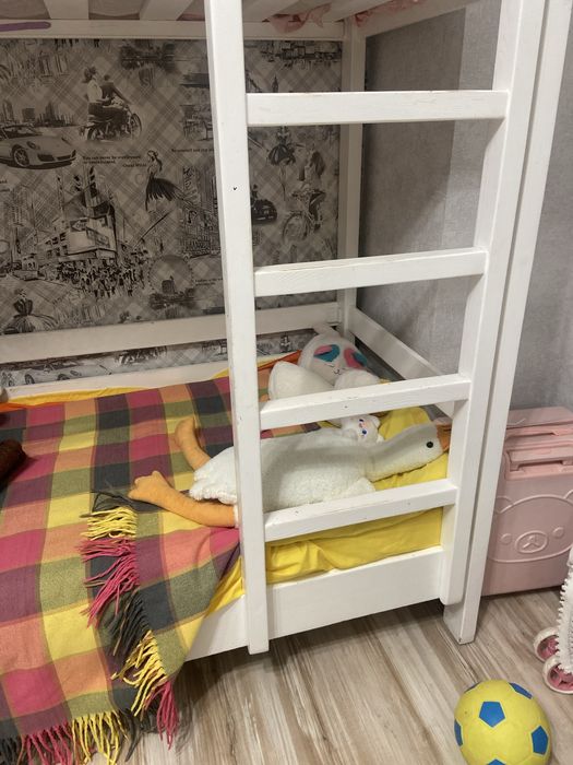 Кровать детская