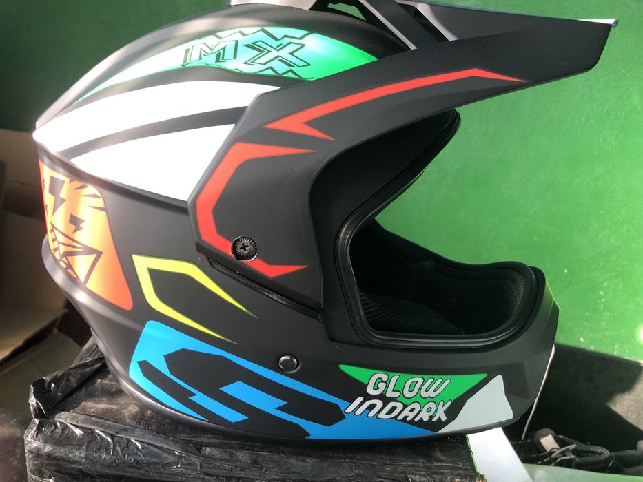 casti moto diferite marimi