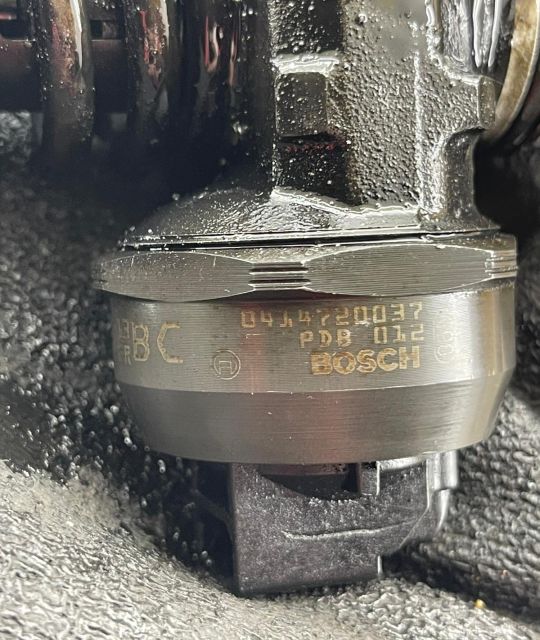 Injector motorina 038 130 073 aj/BC Audi A4 B6