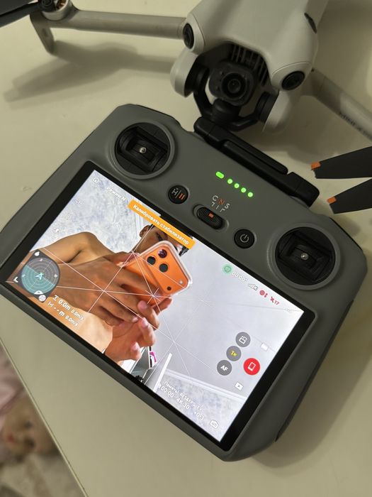 Dji mini 4 pro серый цвет