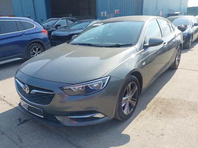 Dezmembrez Opel Insignia B