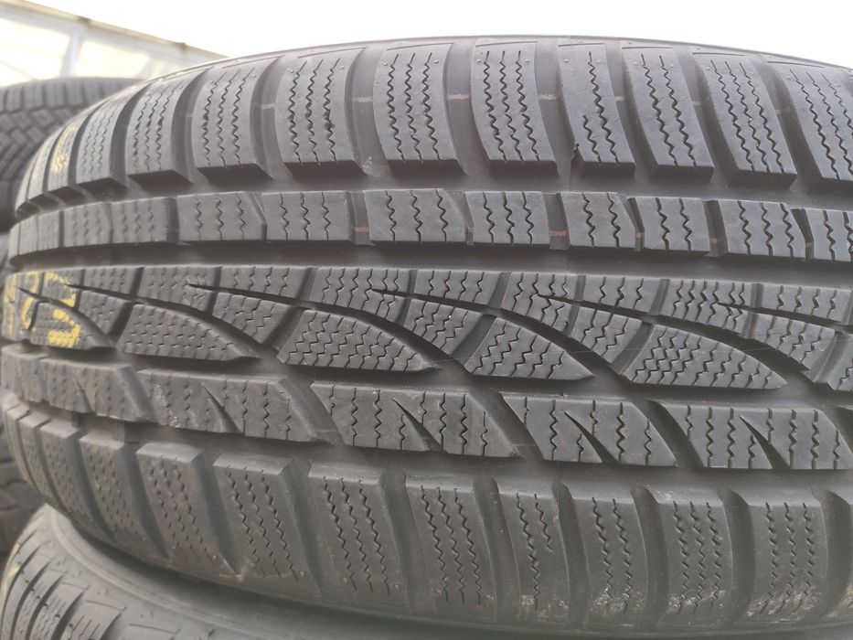 2бр Като нови зимни гуми 205 60 16 - Hankook - DOT 2023