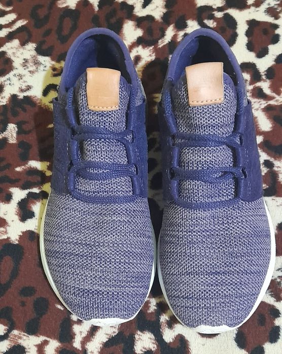 Vând urgent adidasi New balance