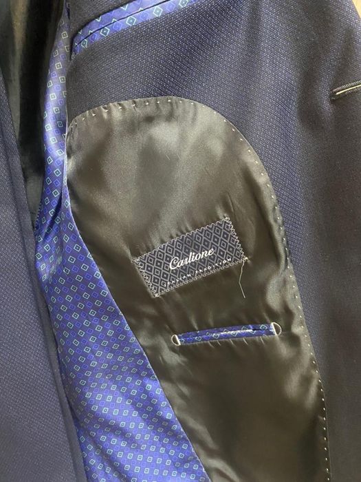 Классические костюмы