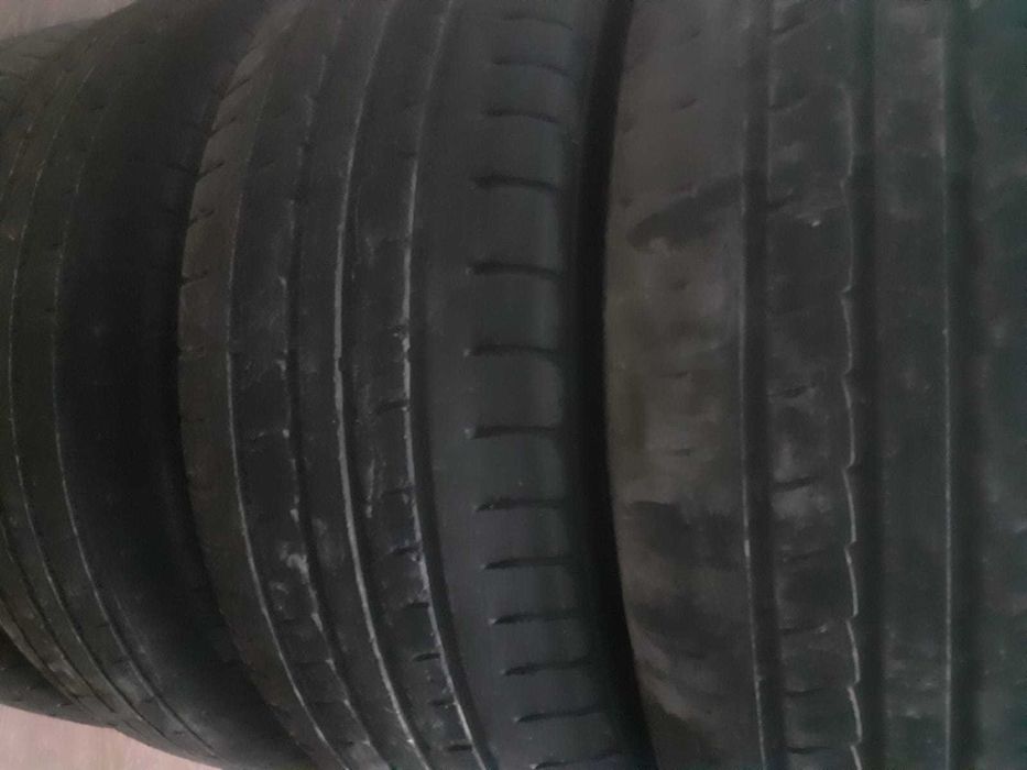 Продам летнюю резину в комплекте.