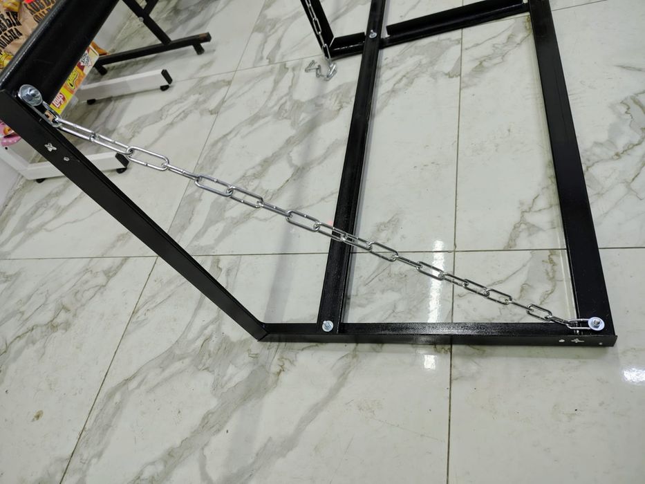 Продам полку для шин.