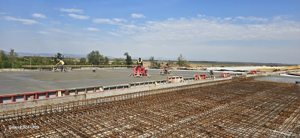 Turnare beton ciment sclivisit cu elicopter si cuart, elicopterizat.