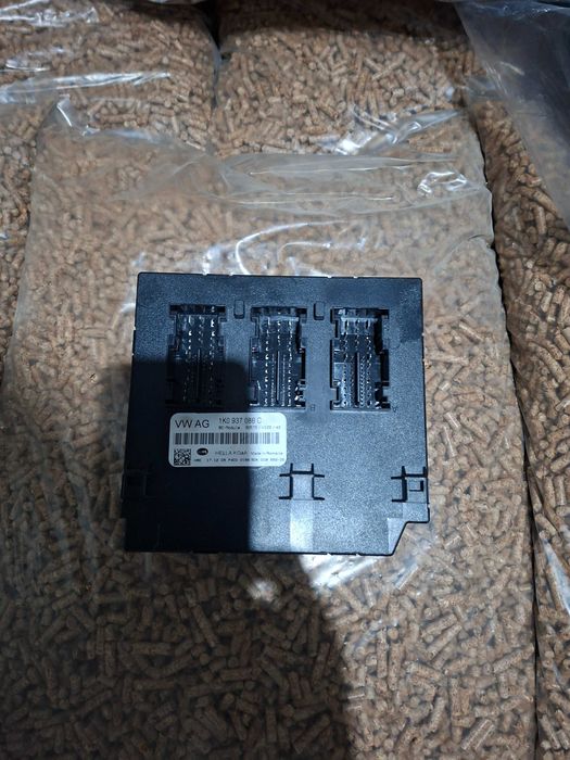 Комфорт модул 1K0937086C