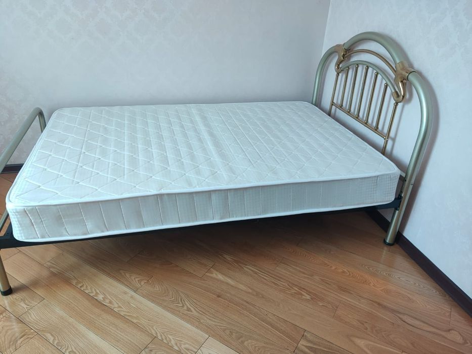 Кровать односпальная