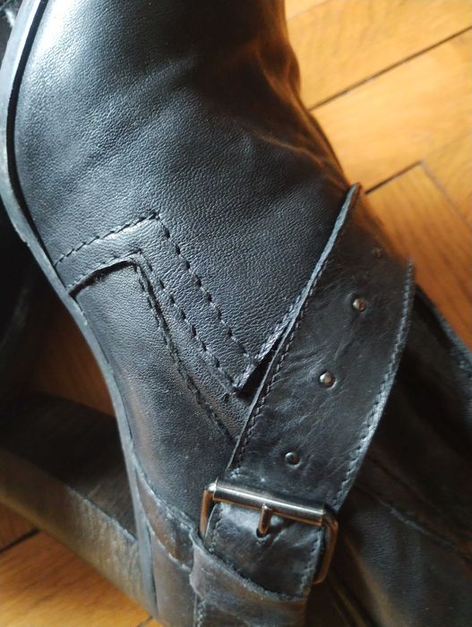 Боти от естествена кожа