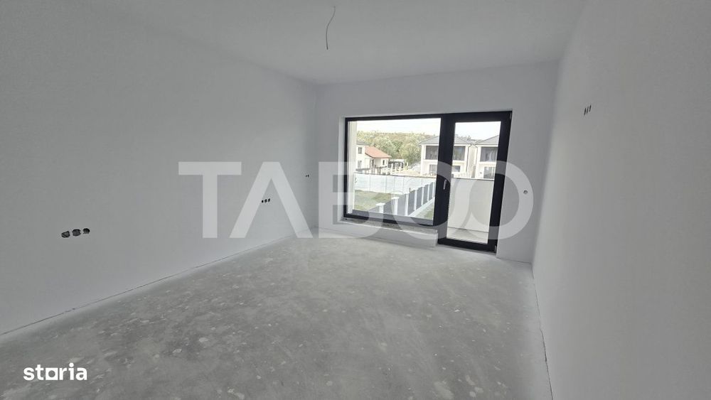 Casa de vanzare 4 camere 2 bai 380mp teren liber  2 parcari Selimbar