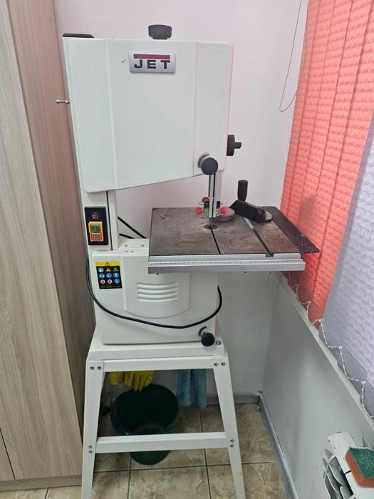 Ленточная пила в отличном состояние