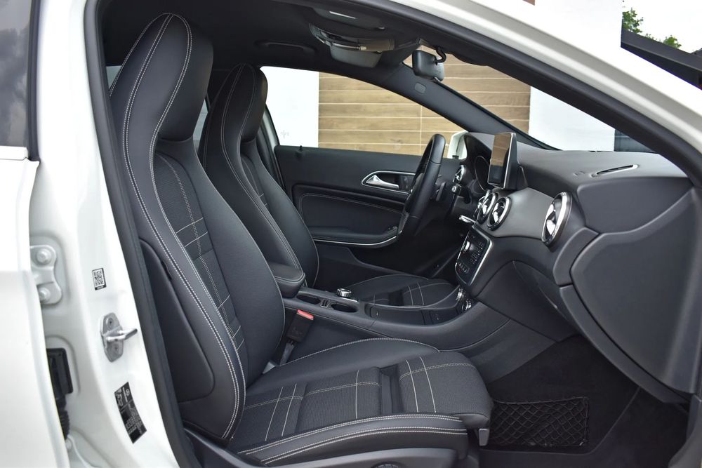 Mercedes-Benz GLA ~1.6 Benzina~AUTOMAT~Bixenon~Camera~Urban Edition~GARANTIE 1 AN ~