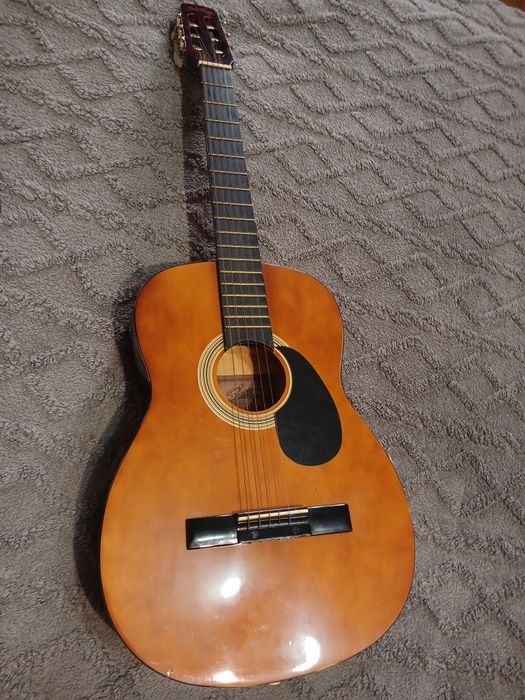 Гитара YAMANA 2 года