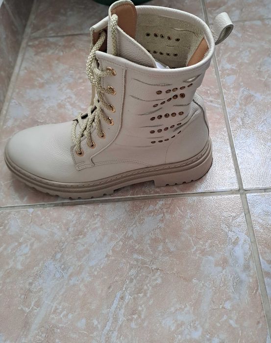 Ghete piele naturala bej