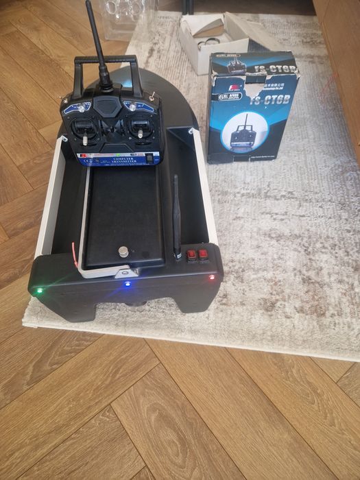 Лодка за захранка