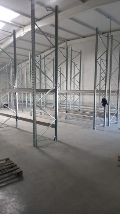 Fabrica rafturi pentru paleti