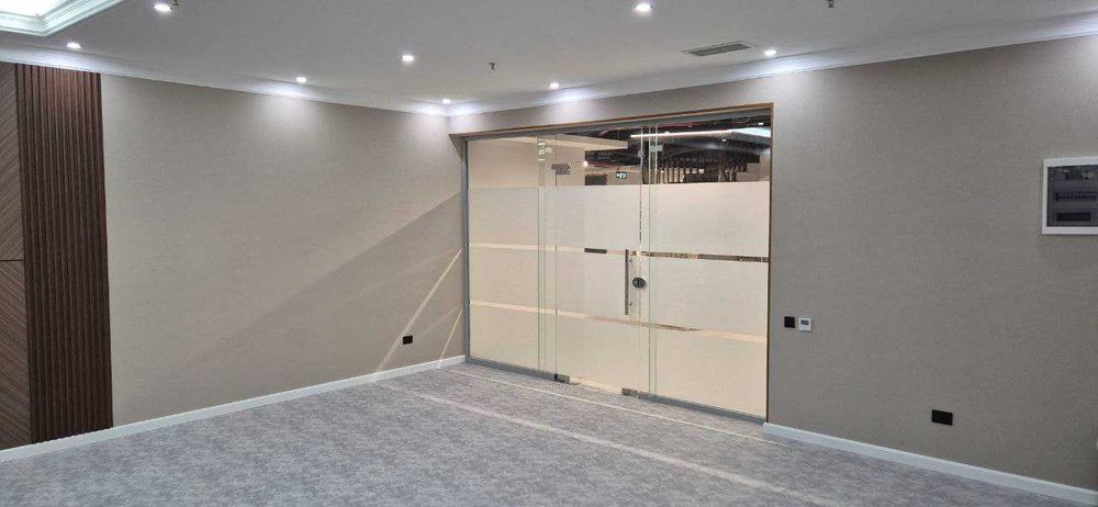 Сдается БЦ в Зарафшан Сити!OPEN SPACE|77м2. Вид на Piramit Tower  США