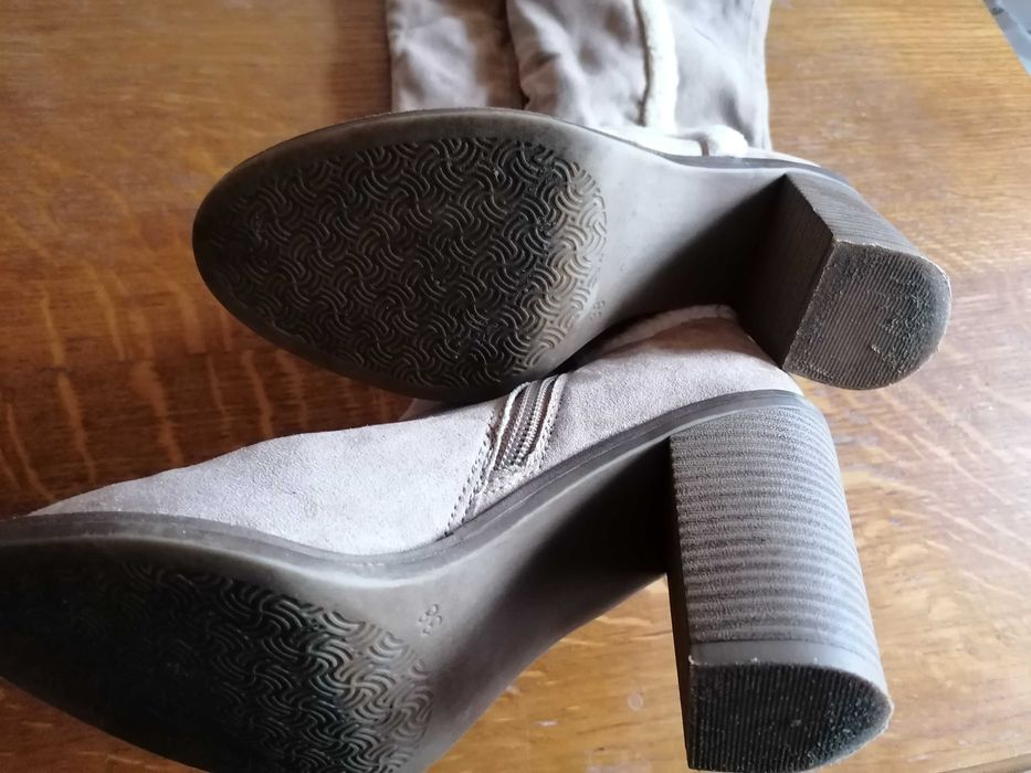 Cizme pentru dama din piele intoarsa de culoare maro