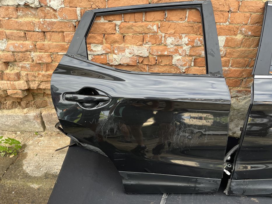 Portiera / Usa stanga dreapta spate Nissan Qashqai J11