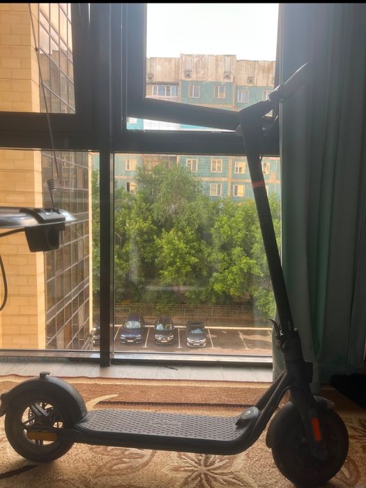 Продаю Электро самокат в идеальном состоянии