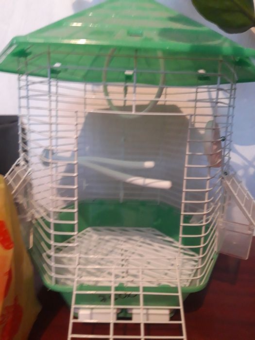 Клетка для попугая + корм