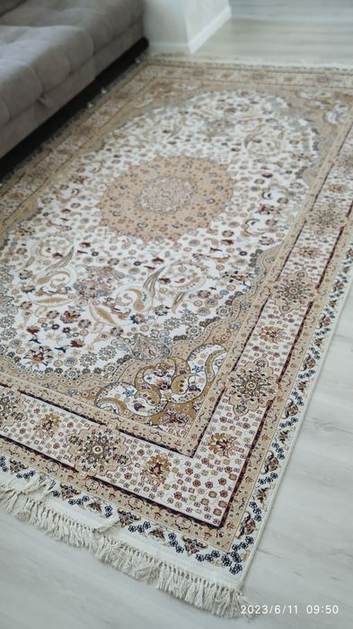 Продам ковер , 2*3 после хим чистки