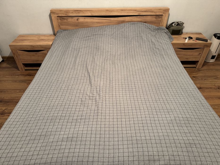 Спальный гарнитур ,