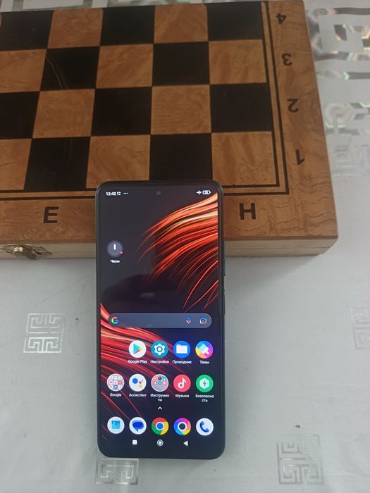 Poco m4 pro 5G  8/128гб