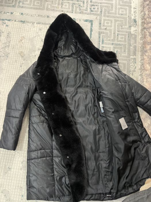 Продам женскую куртку