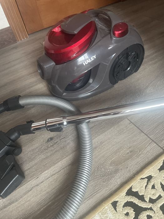 Продам новый пылесос