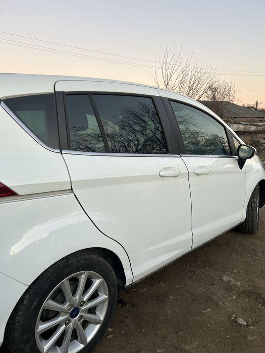 Fuzetă dreapta față Ford B Max 1.0 Ecoboost