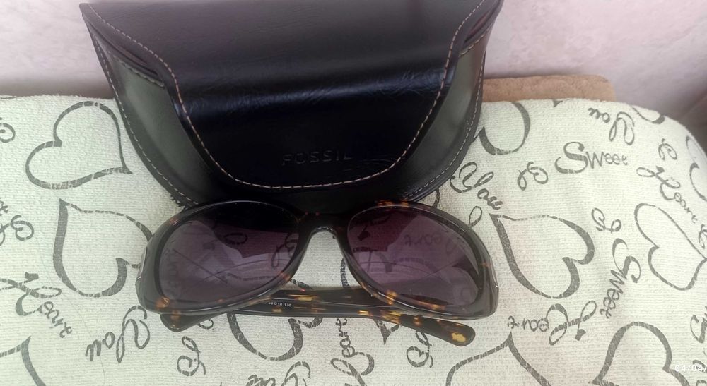 Дамски слънчеви очила Fossil