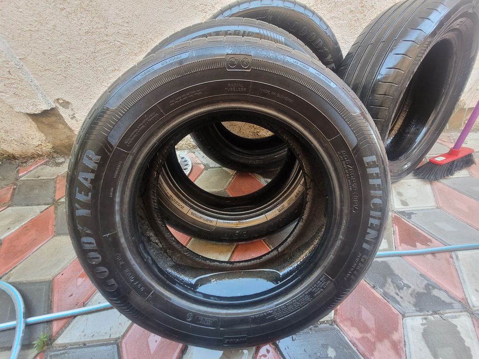 Vand 4 anvelope 205 60 16