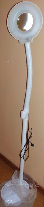 Лампа лупа косметологическая