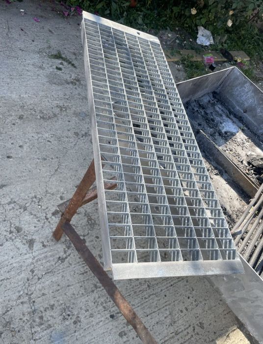 Trepte metalice zincate