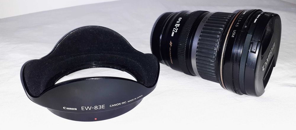 Canon EF-S 10-22 MM cu accesorii ca nou!
