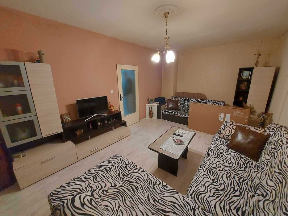 Продава се Двустаен апартамент в Търговище, Запад 2 - 71 кв.м за 1078 €/кв.м - Снимка #5