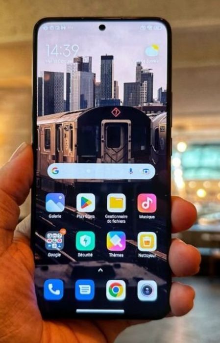 Xiaomi 12T Pro 12+4gb-16 RAM HARMAN KARDON Нов