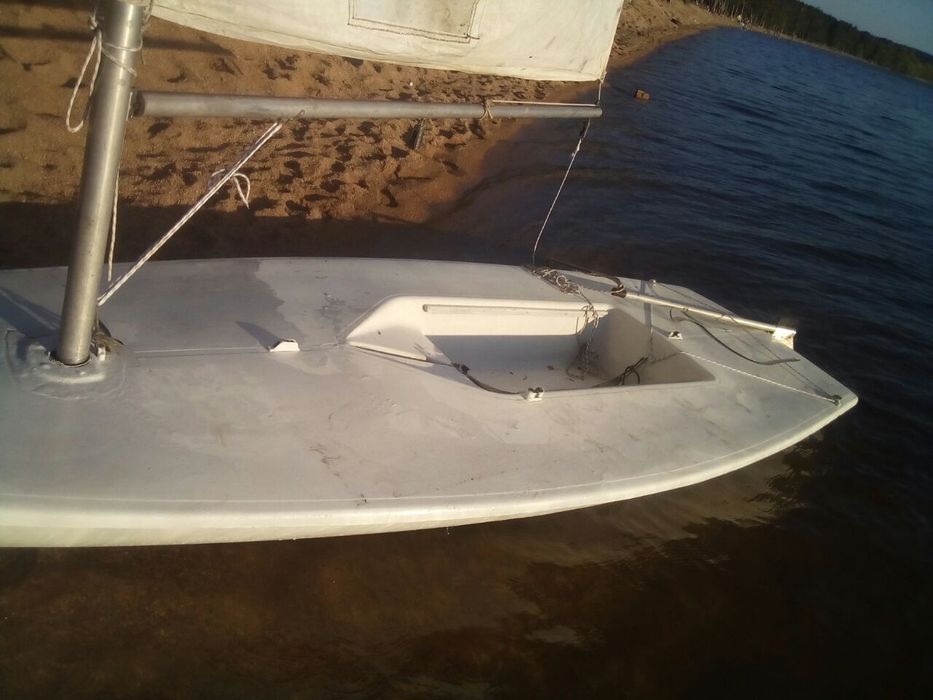 Парусник наводный