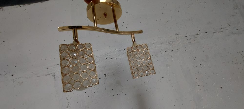 Люстра 2 шт продам